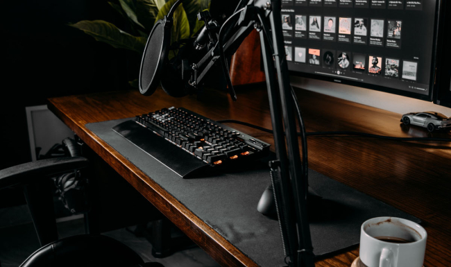 amr-taha-UOMrO-JN-XQ-unsplash